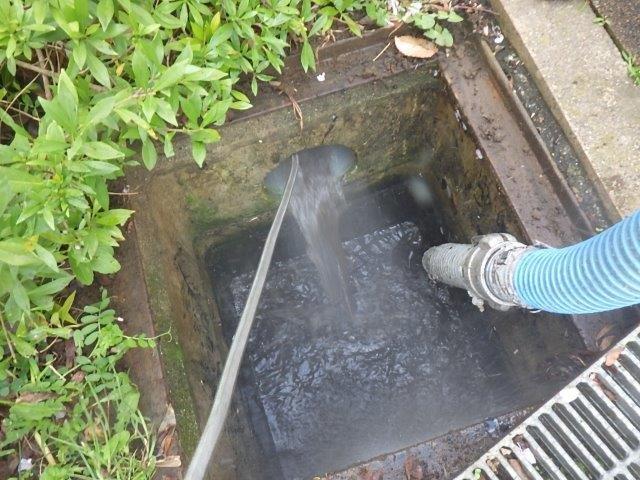 公園　集水桝排水管高圧洗浄清掃