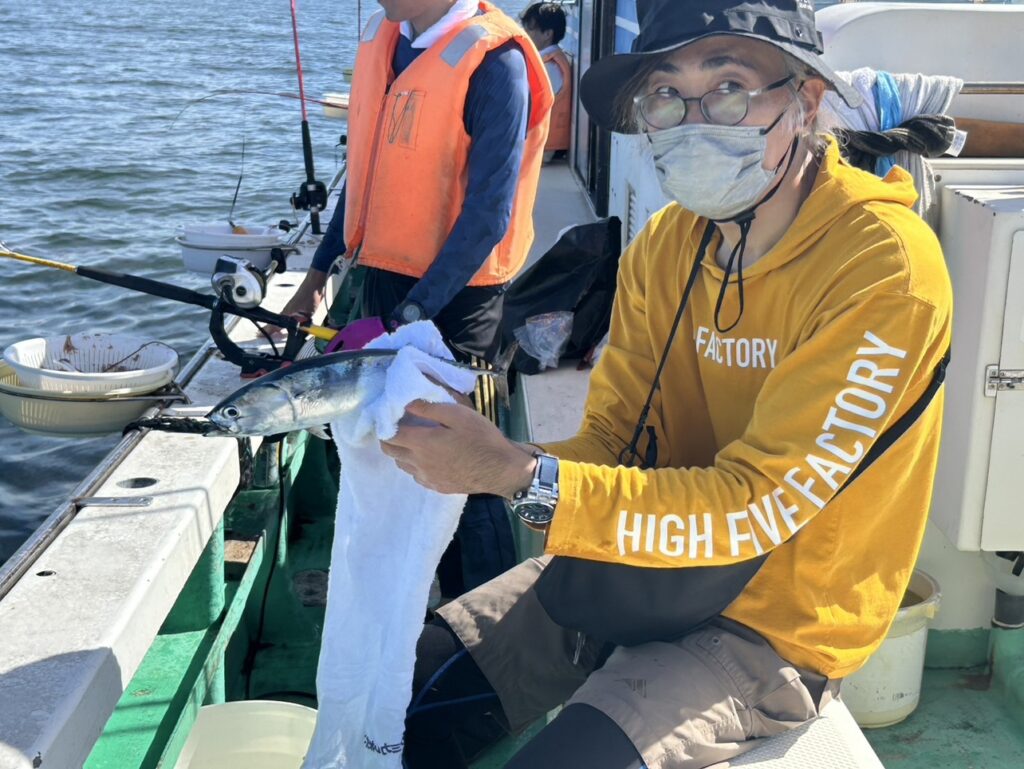 腰越漁港湘南江の島沖船釣り大会