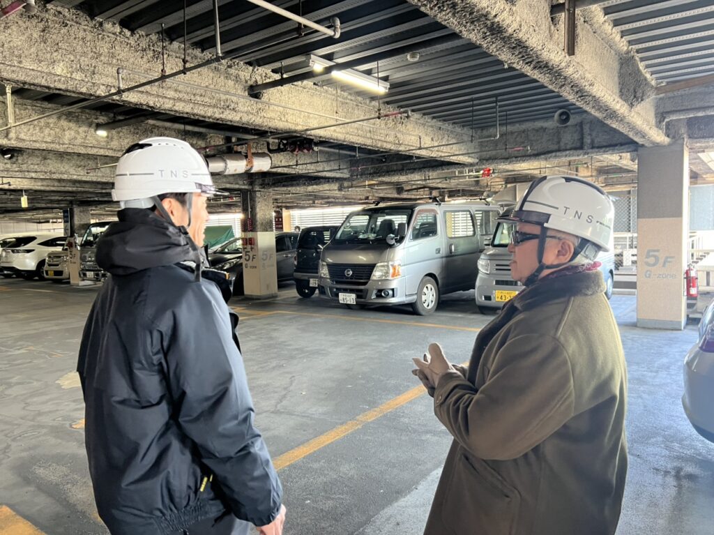 会長、社長消防設備工事後の視察研修