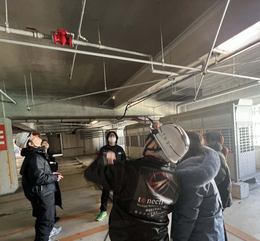 会長、社長消防設備工事後の視察研修