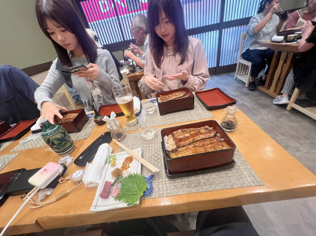 十条銀座商店街鰻料理「和孝」で慰労会